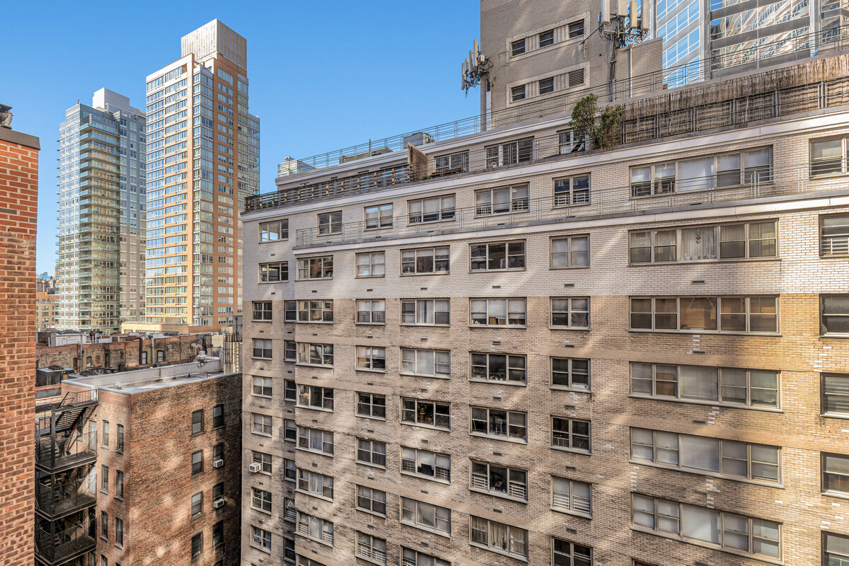 220 East 54th Street Turtle Bay New York NY 10022