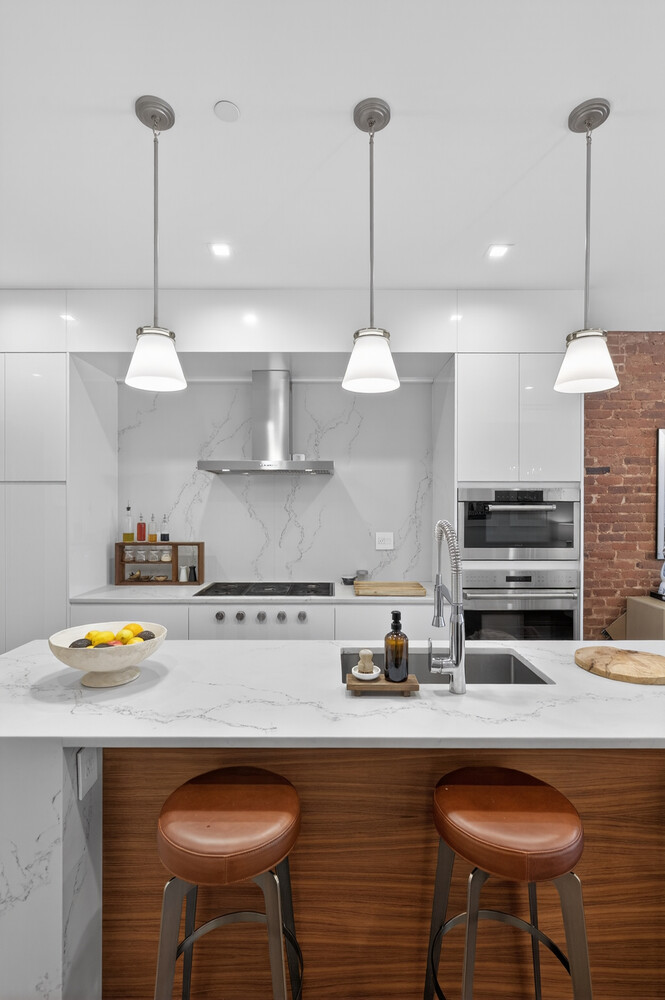 17 East 17th Street 2FL Flatiron District New York NY 10003