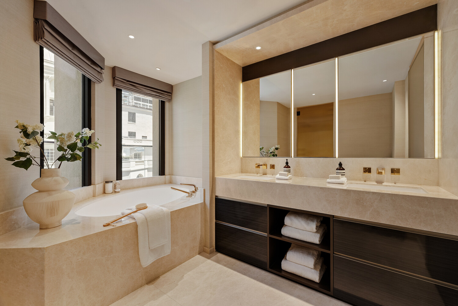 685 Fifth Avenue 22B Midtown East New York NY 10022
