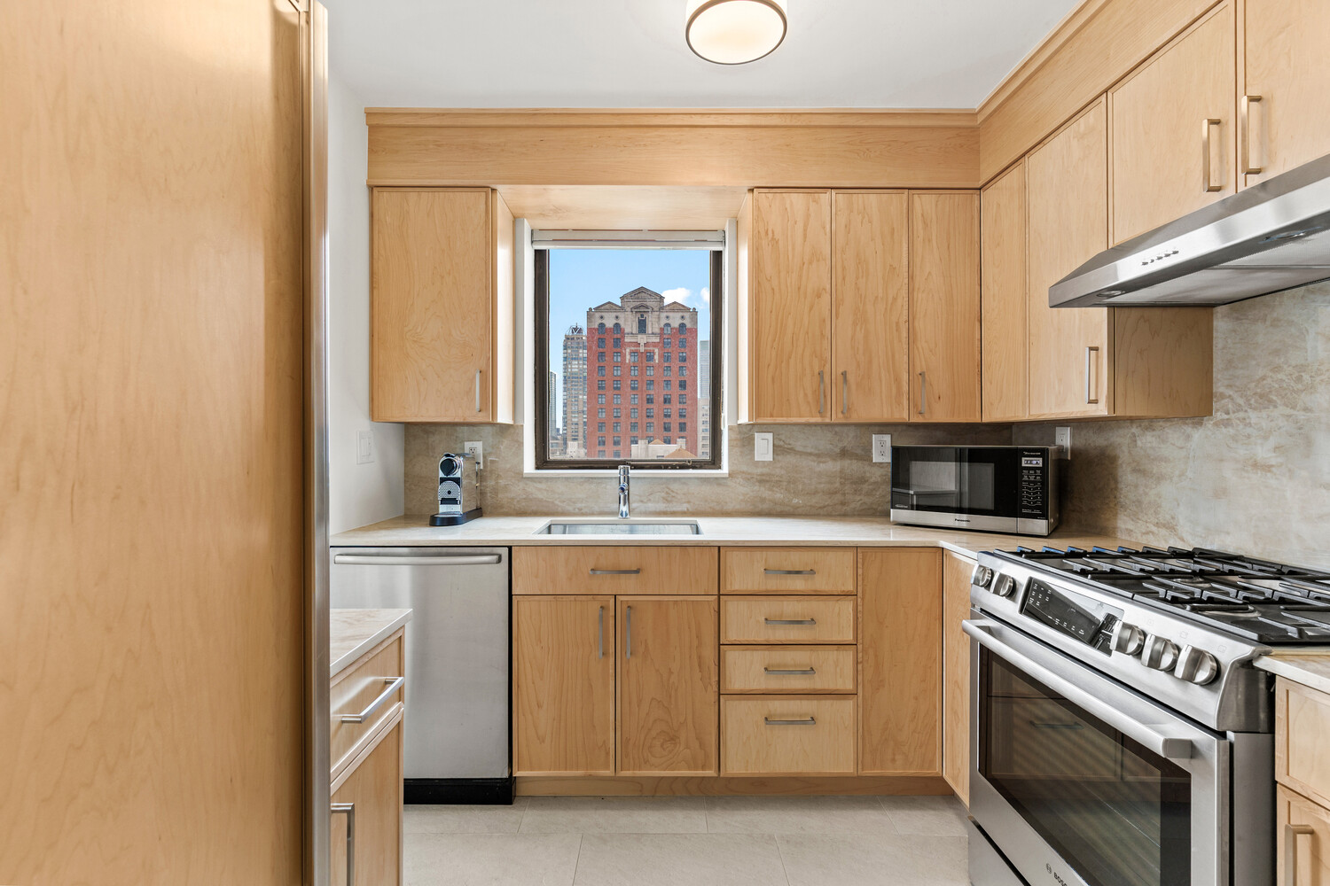 190 East 72nd Street 27D Upper East Side New York NY 10021