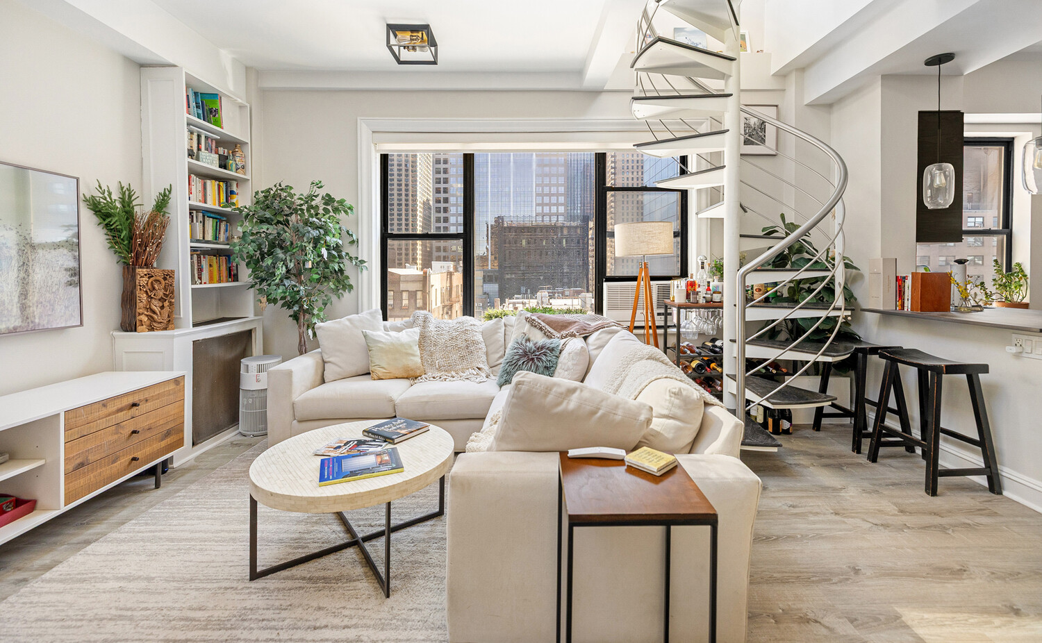 321 West 55th Street 93 Clinton New York NY 10019