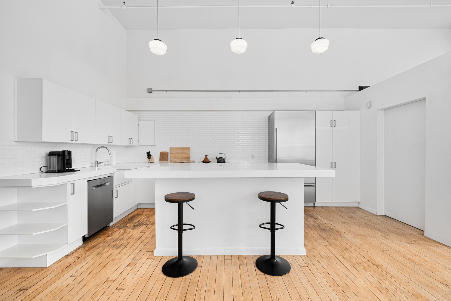 140 Grand Street 2ER Soho New York NY 10013