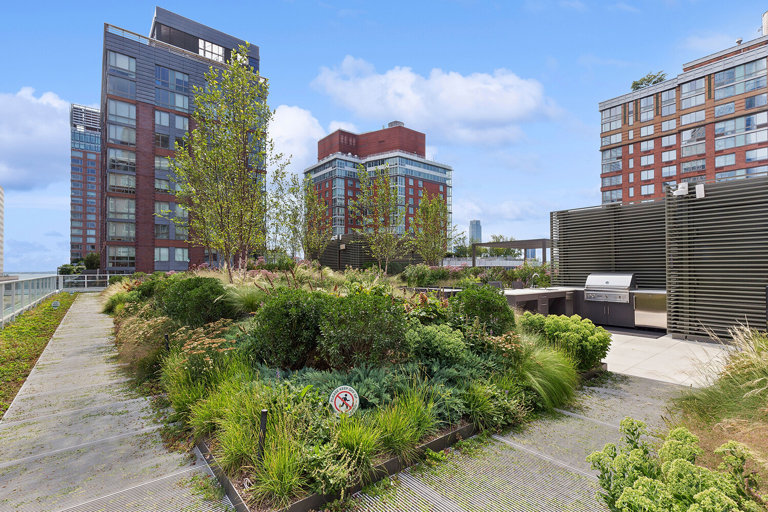 210 Warren Street 5C Battery Park City New York NY 10282