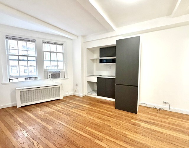 304 East 41st Street 307A Tudor City New York NY 10017