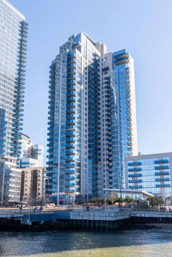 22 North 6th Street 25D Williamsburg Brooklyn NY 11249