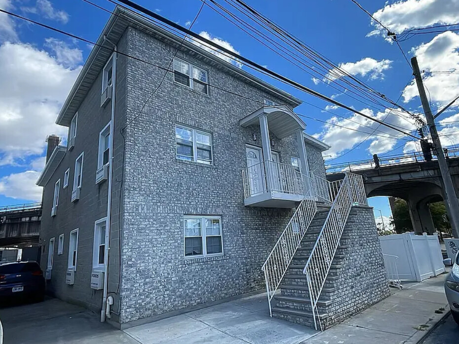 308 Beach 86th Street 2 Hammels Queens NY 11693