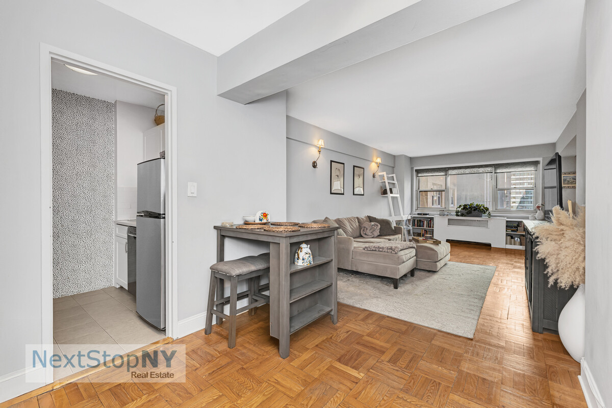 345 East 56th Street Sutton Place New York NY 10022