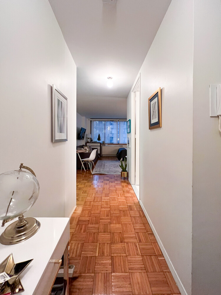 235 East 40th Street Murray Hill New York NY 10016