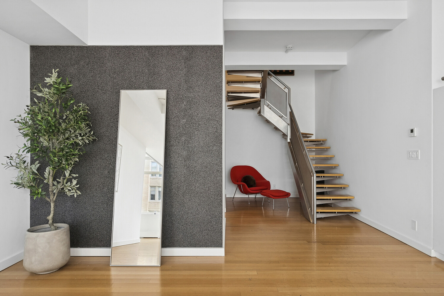 245 Seventh Avenue 11BC/10C Chelsea New York NY 10001