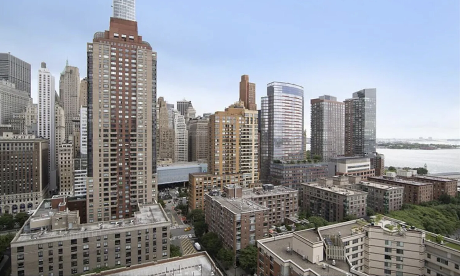 380 Rector Place 23G Battery Park City New York NY 10280