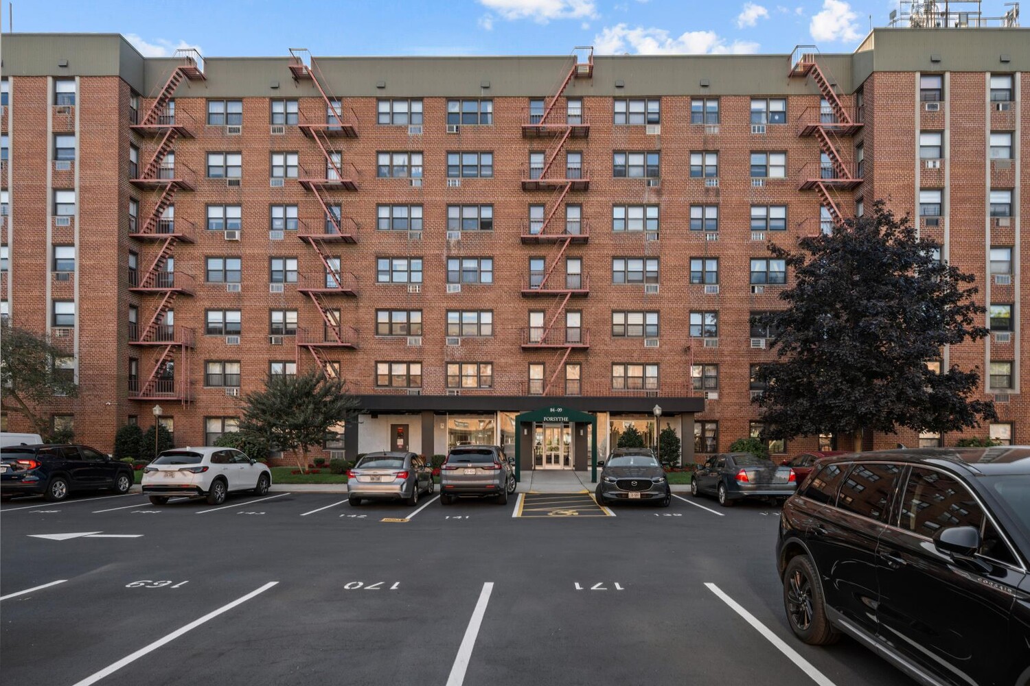 84-09 155th Avenue 4N Lindenwood Queens NY 11414