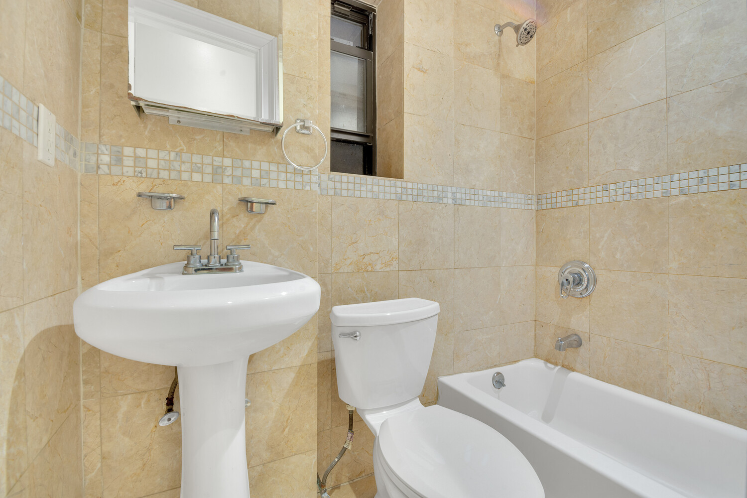 163 Chrystie Street 2 Lower East Side New York NY 10002