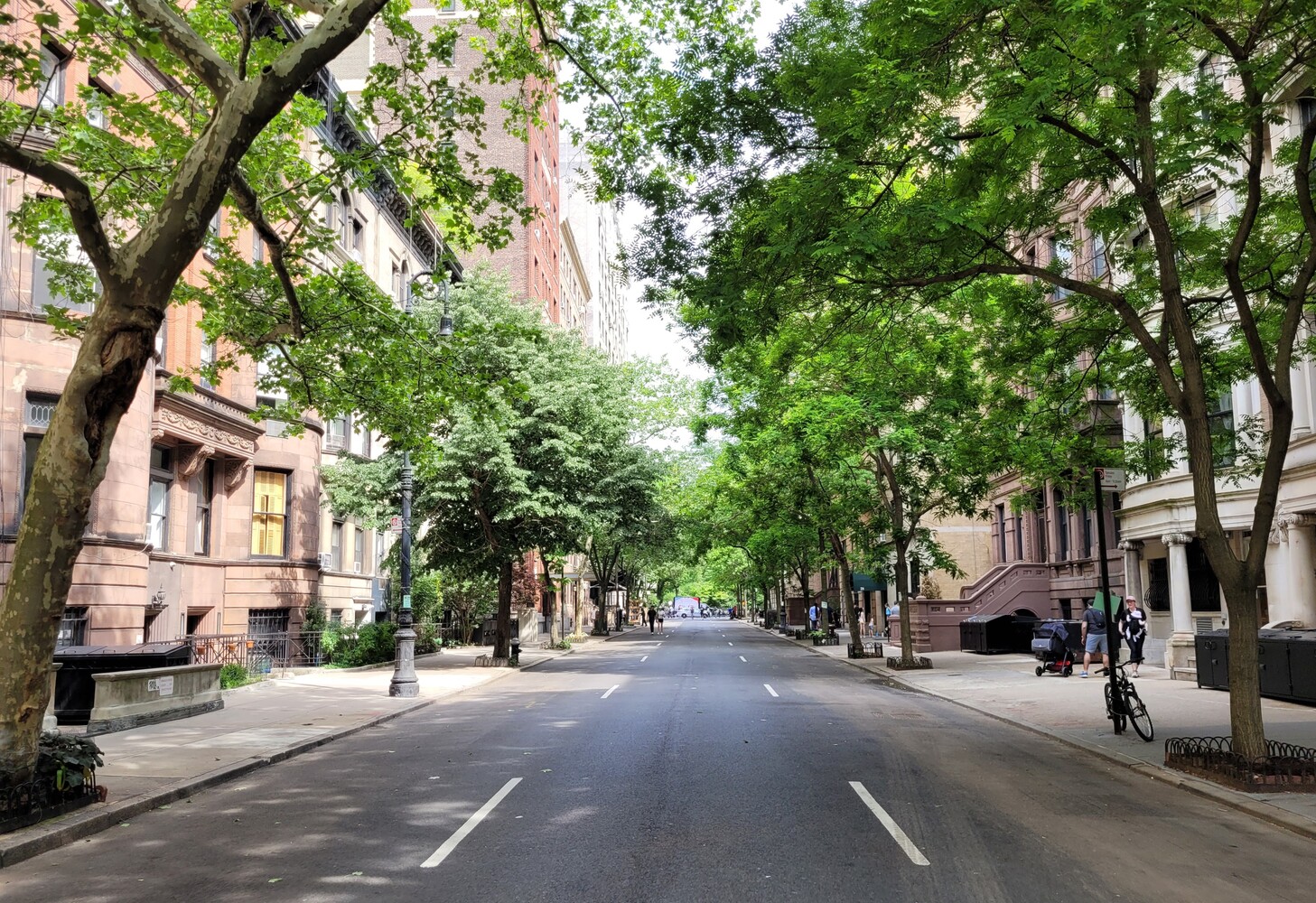 11 West 69th Street 2B Lincoln Square New York NY 10023