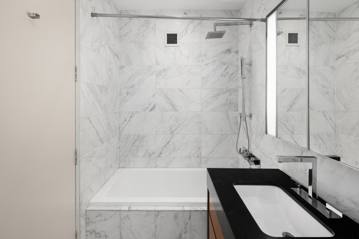 75 Wall Street 24H Financial District New York NY 10005