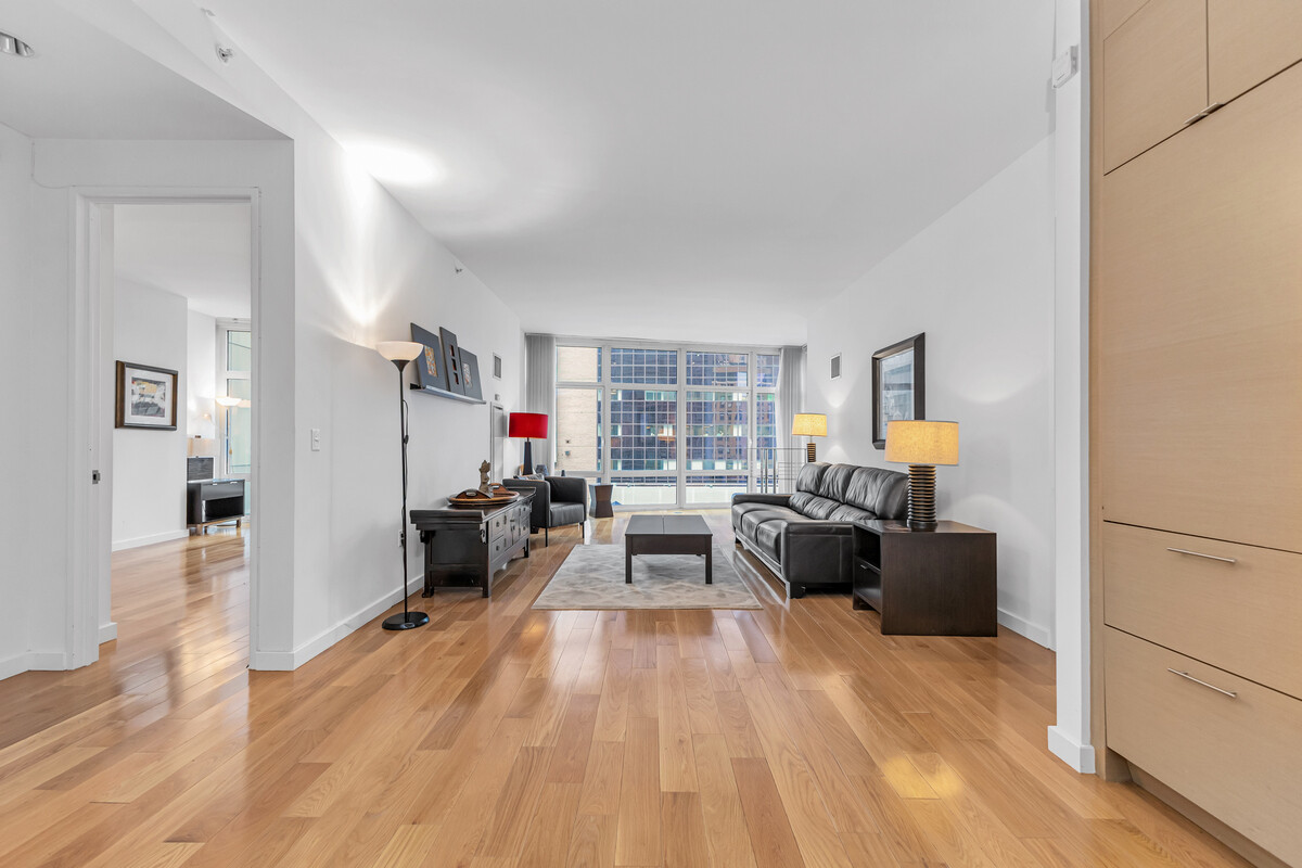 1600 Broadway Midtown West New York NY 10019