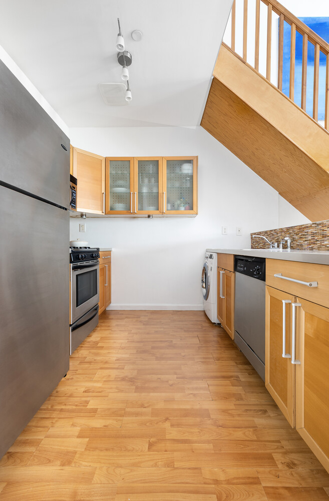 895 Myrtle Avenue Bedford Stuyvesant Brooklyn NY 11206