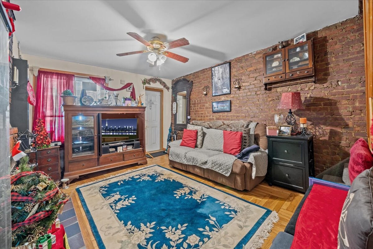 9315 Lafayette Walk Fort Hamilton Brooklyn NY 11209