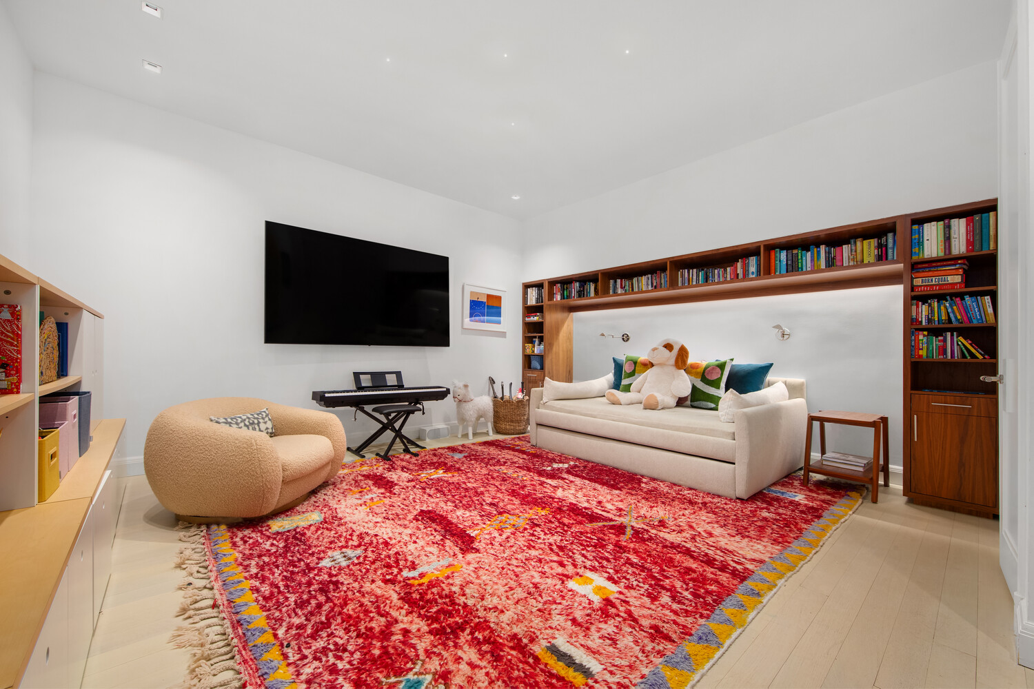 150 Charles Street M8 W. Greenwich Village New York NY 10014