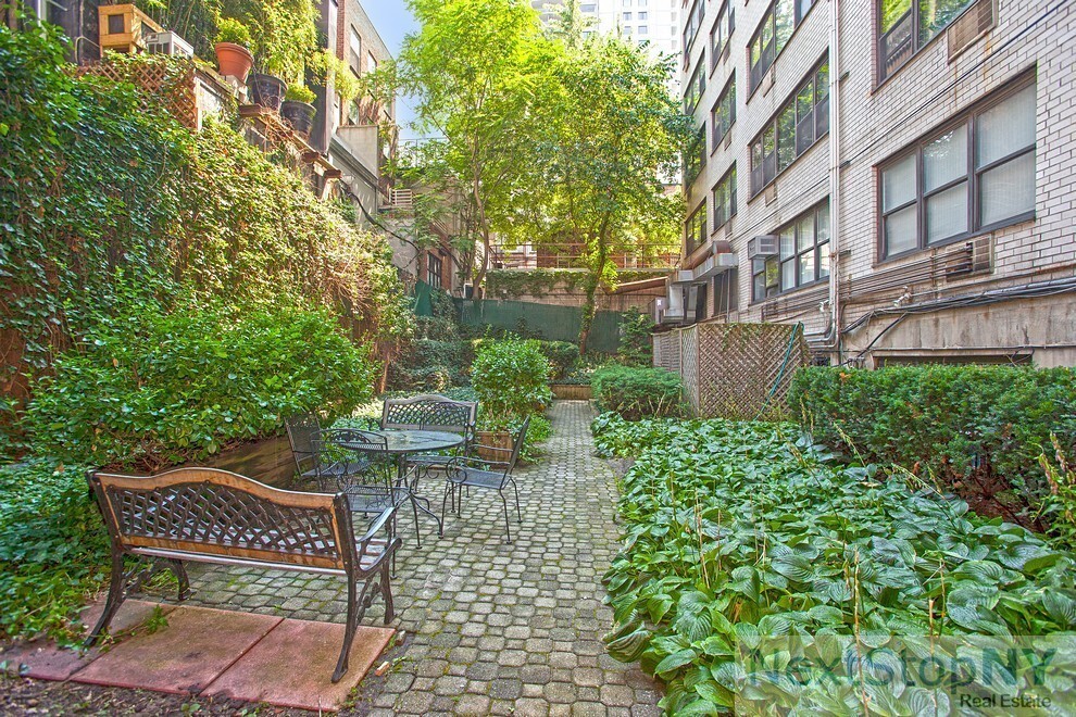 235 East 57th Street 2B Midtown East New York NY 10022