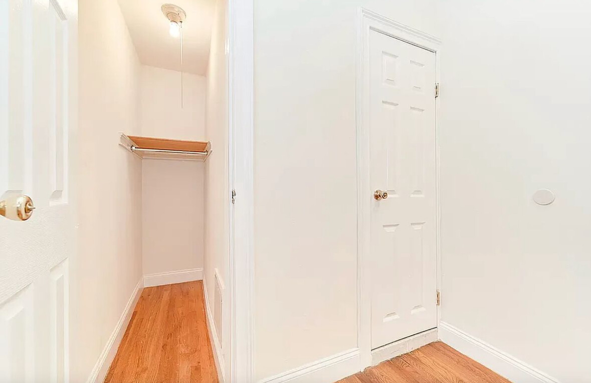 230 East 25th Street Kips Bay New York NY 10010