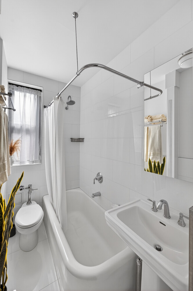 345 East 77th Street 4D Upper East Side New York NY 10075