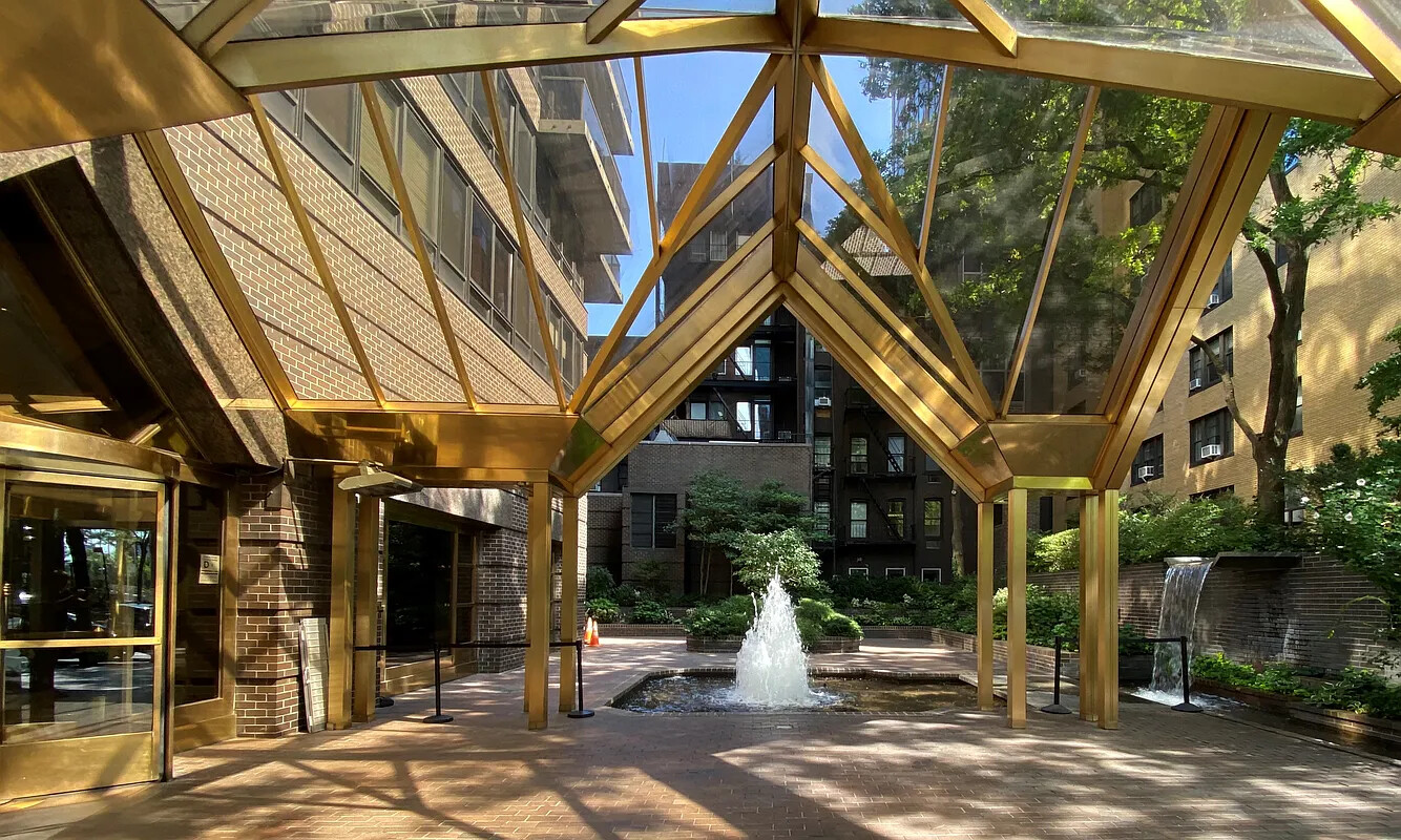 100 United Nations Plaza 24A Turtle Bay New York NY 10017