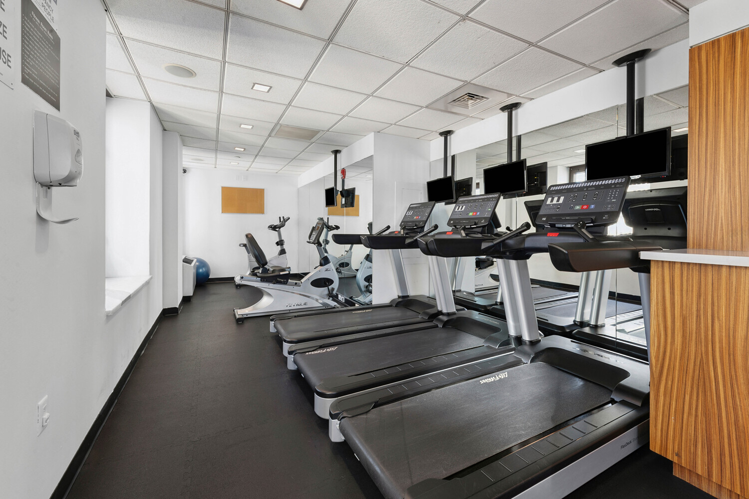 100 West 39th Street 40E Midtown West New York NY 10018