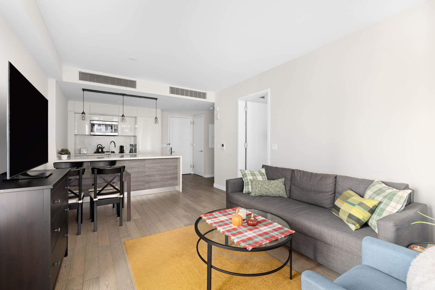 505 West 43rd Street 6D Clinton New York NY 10036