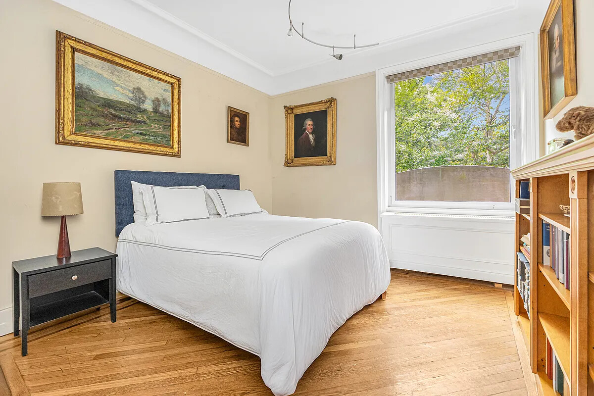 258 Riverside Drive 1CD Upper West Side New York NY 10025