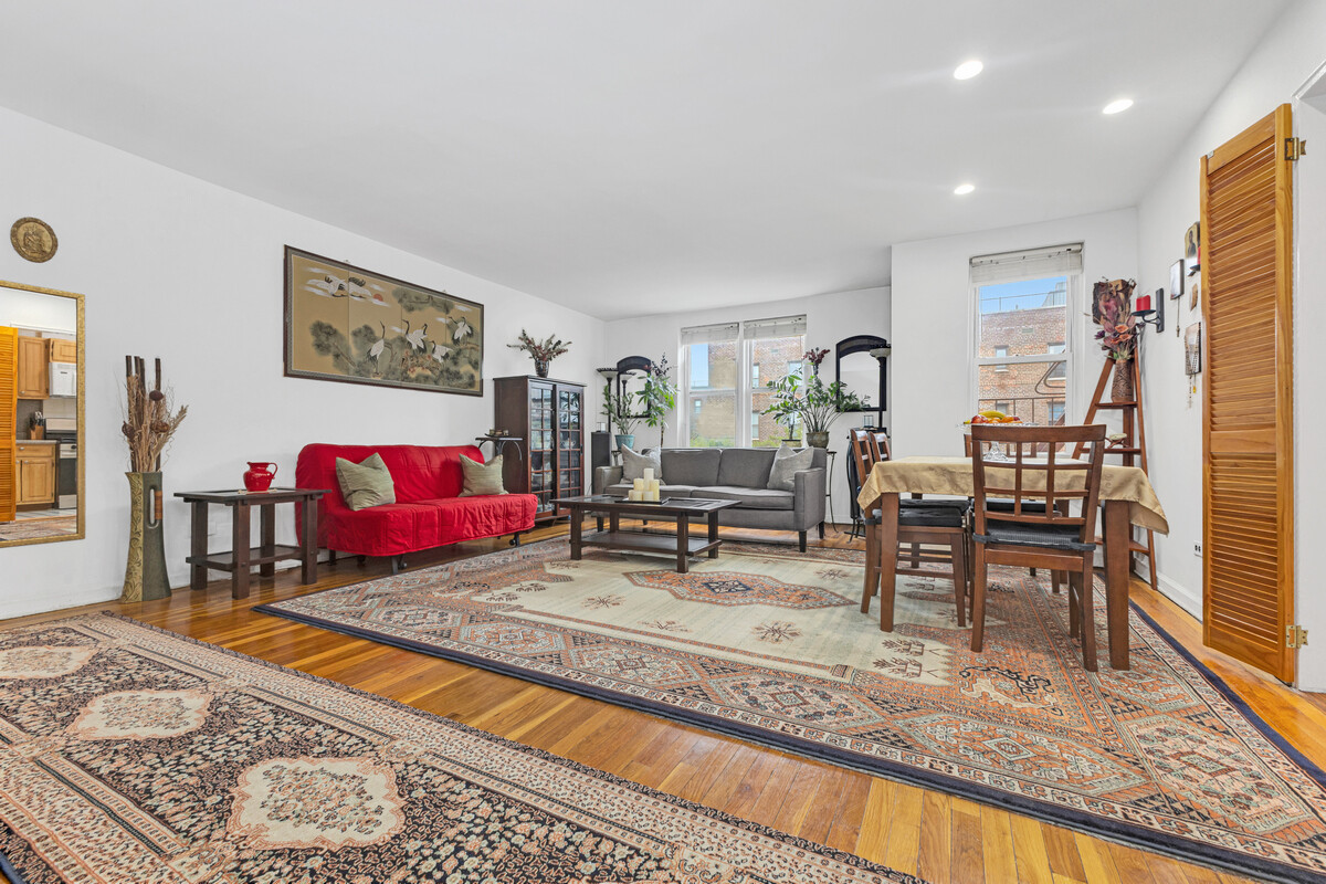 66-33 Yellowstone Blvd. 5B Forest Hills Queens NY 11375