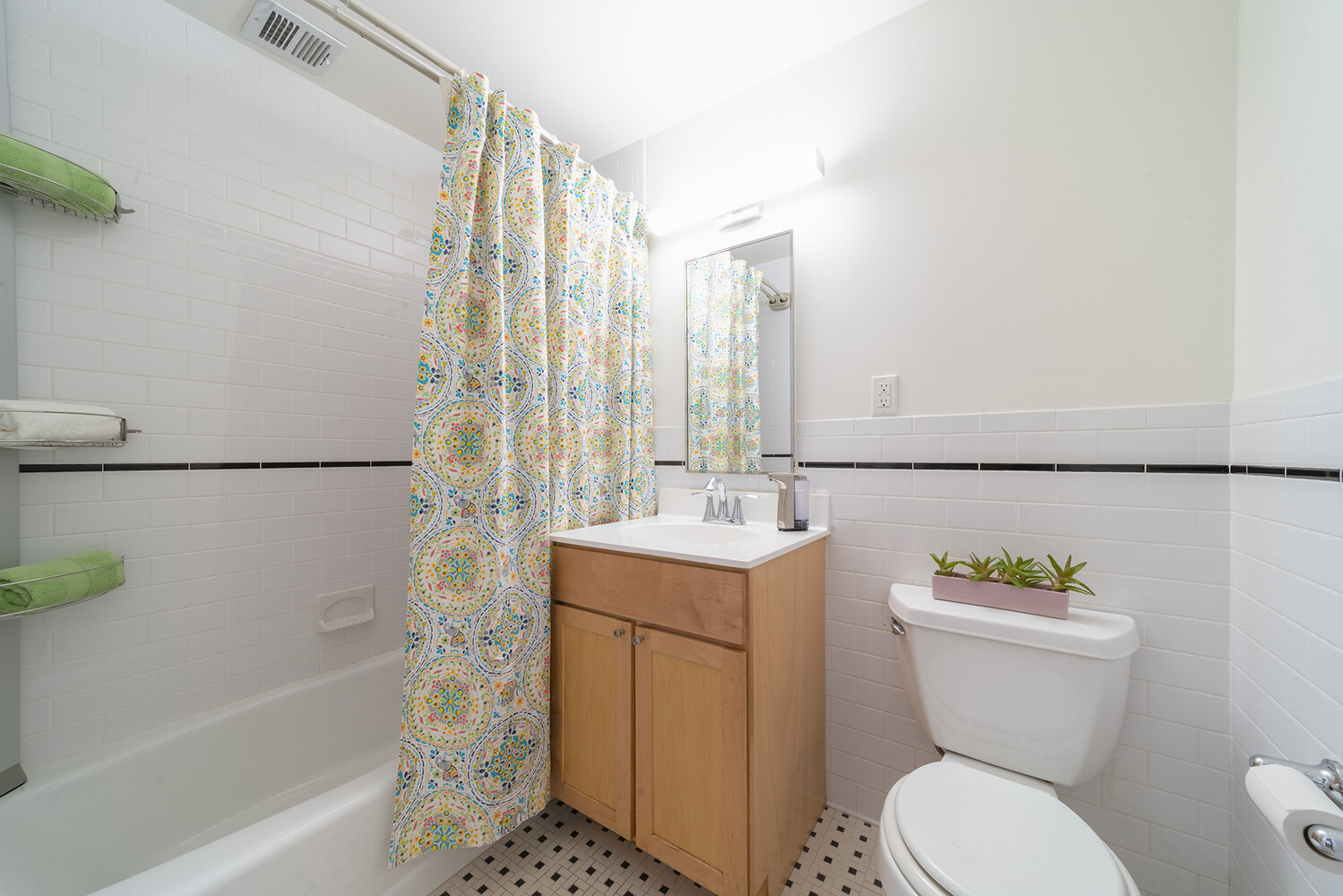 1787 Madison Avenue 202 East Harlem New York NY 10035