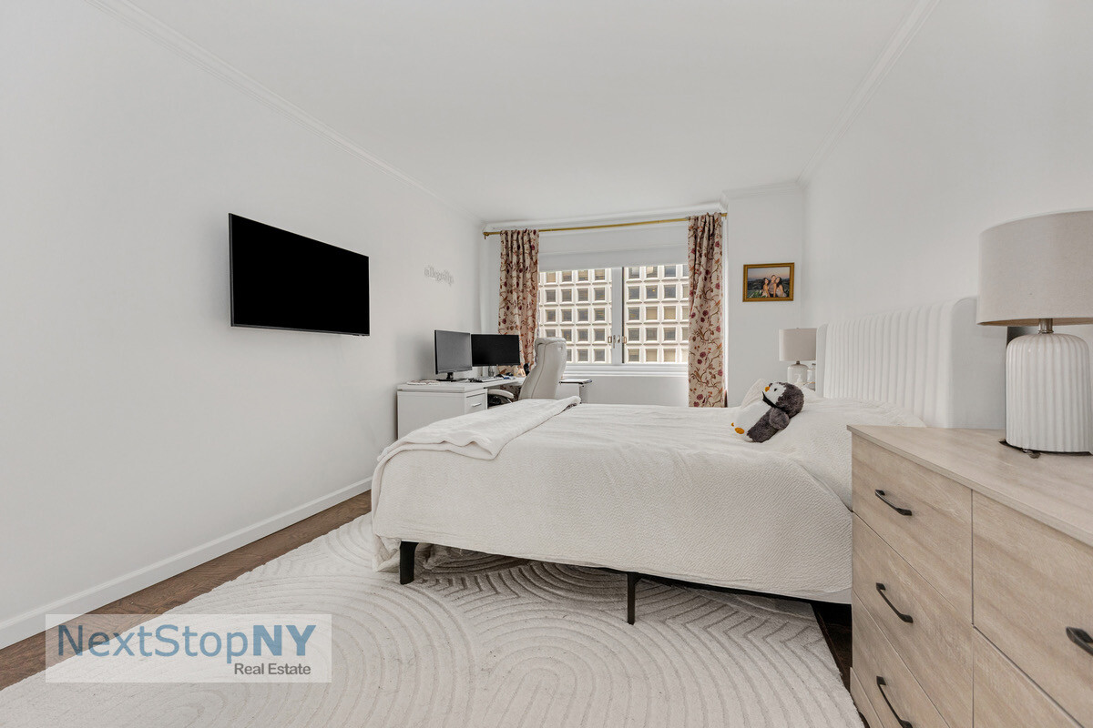 245 East 54th Street 22C Turtle Bay New York NY 10022