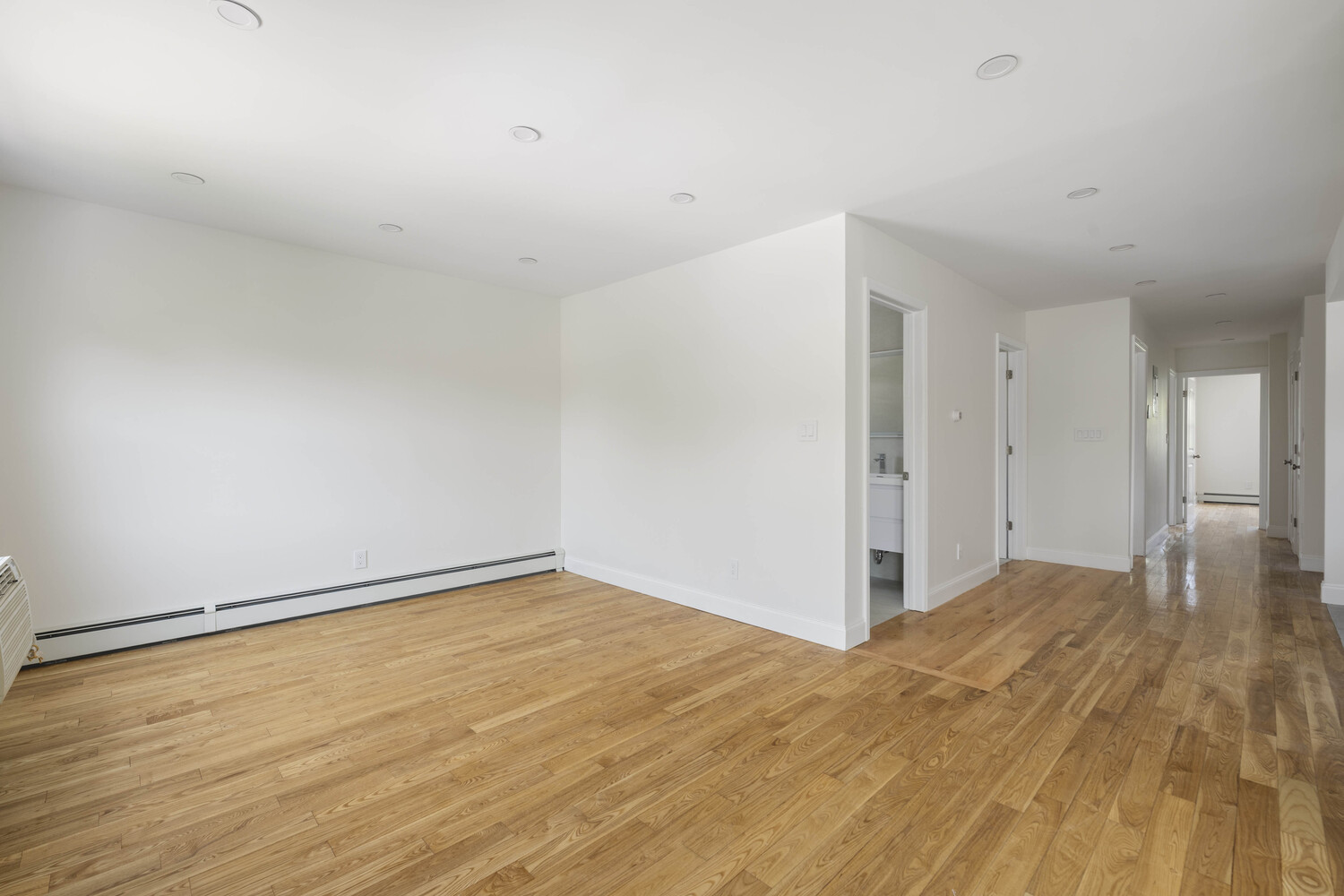 58-28 84th Street 2 Middle Village Queens NY 11379
