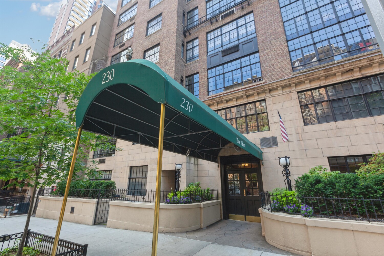 230 East 50th Street 3A Turtle Bay New York NY 10022
