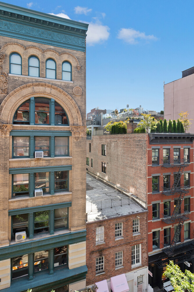 81 Wooster Street 5WO Soho New York NY 10012