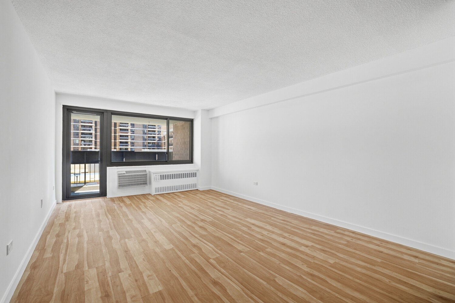 77 Fulton Street 4N Seaport District New York NY 10038