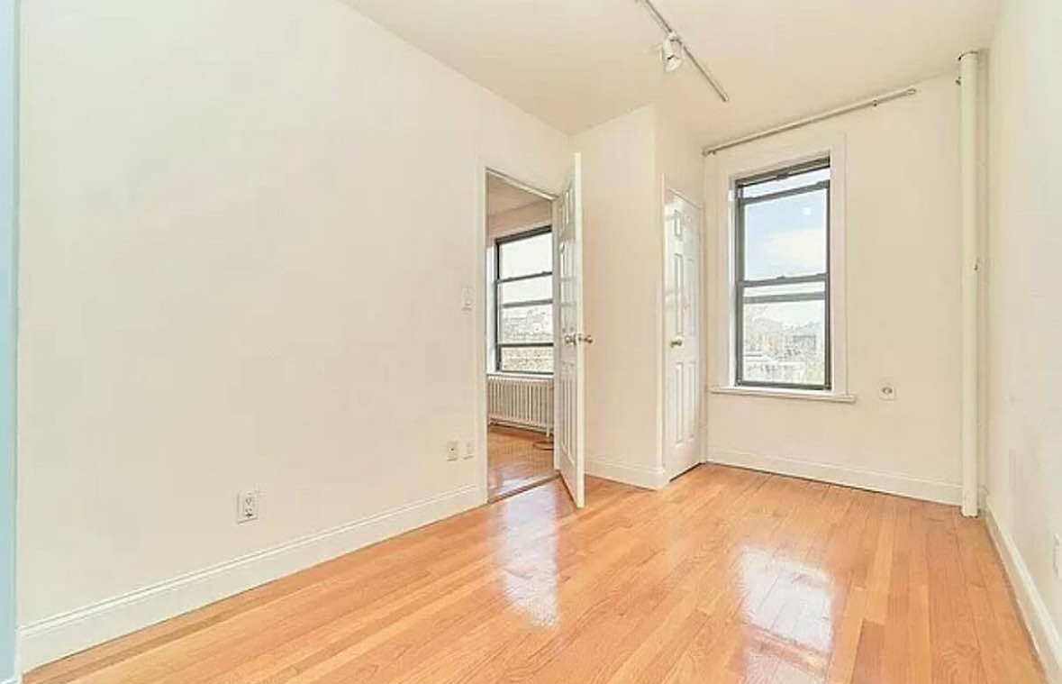 19 Commerce Street 3 W. Greenwich Village New York NY 10014