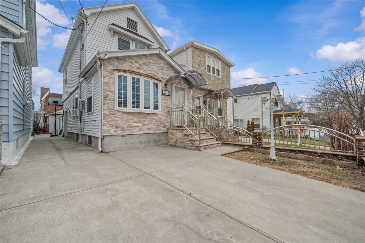 122-18 115th Avenue South Ozone Park Queens NY 11420