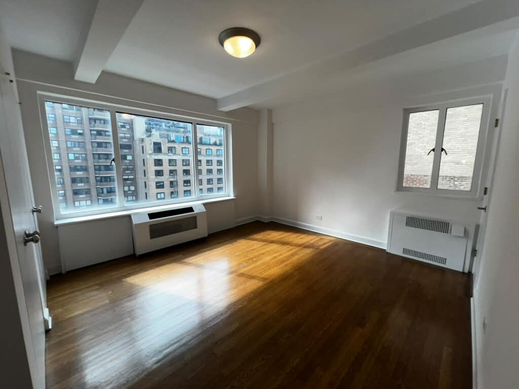 40 Central Park South 19D Central Park South New York NY 10019