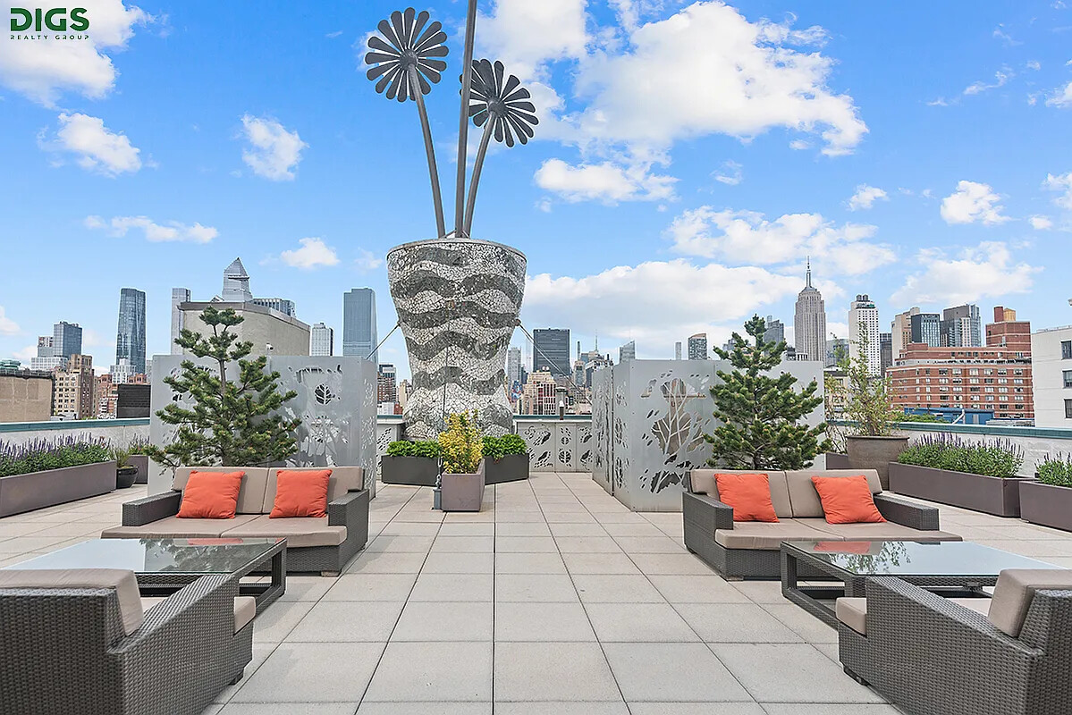 305 West 16th Street 5F Chelsea New York NY 10011