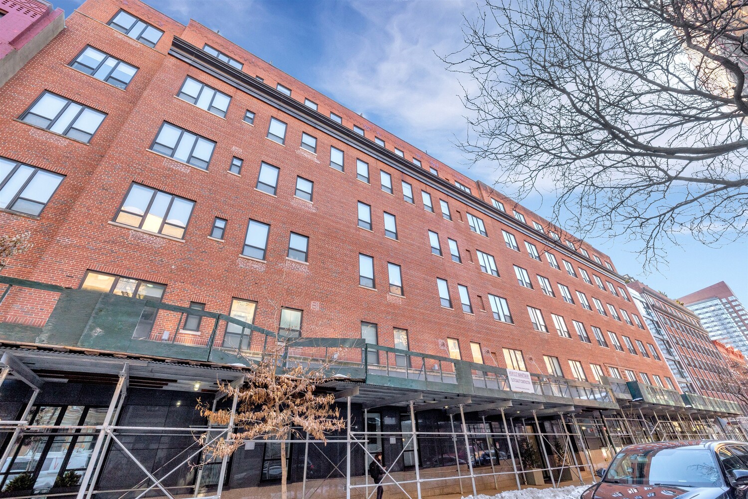 416 West 52nd Street 514 Clinton New York NY 10019