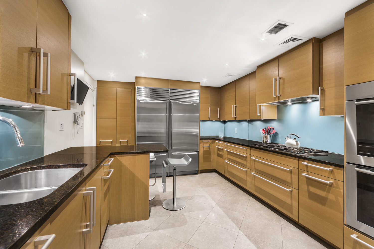 205 East 63rd Street 2AB Upper East Side New York NY 10065
