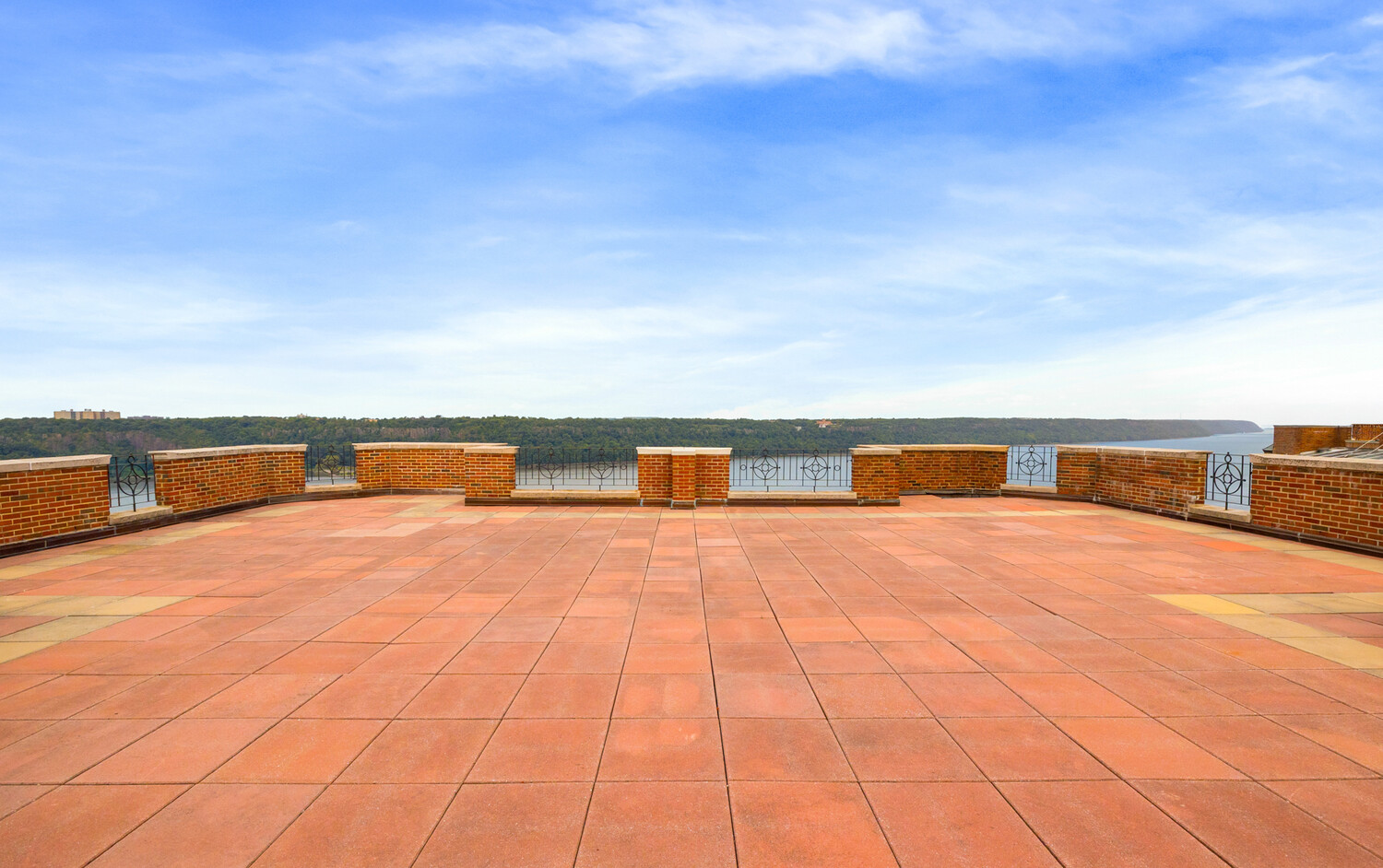 160 Cabrini Blvd. APT127 Hudson Heights New York NY 10033