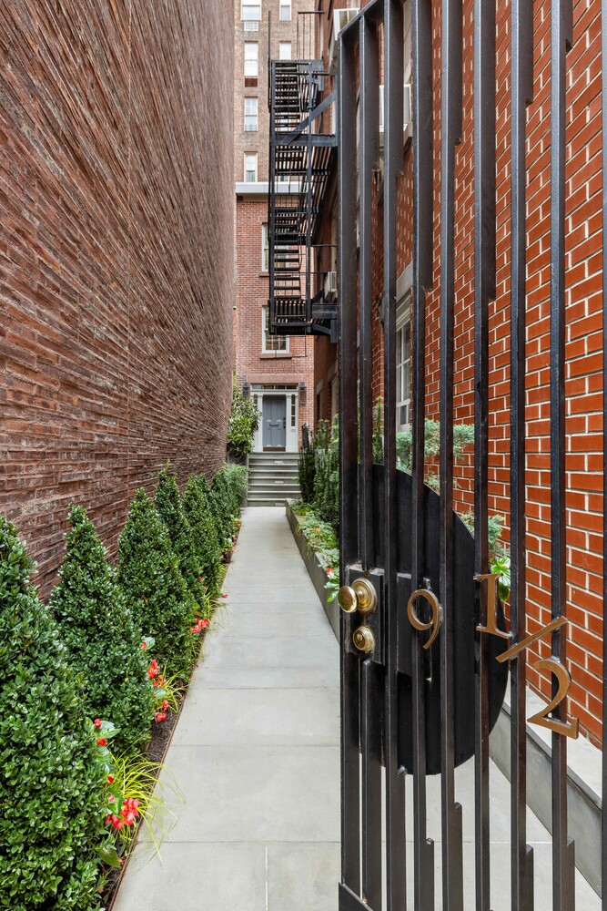 9 Jane Street W. Greenwich Village New York NY 10014