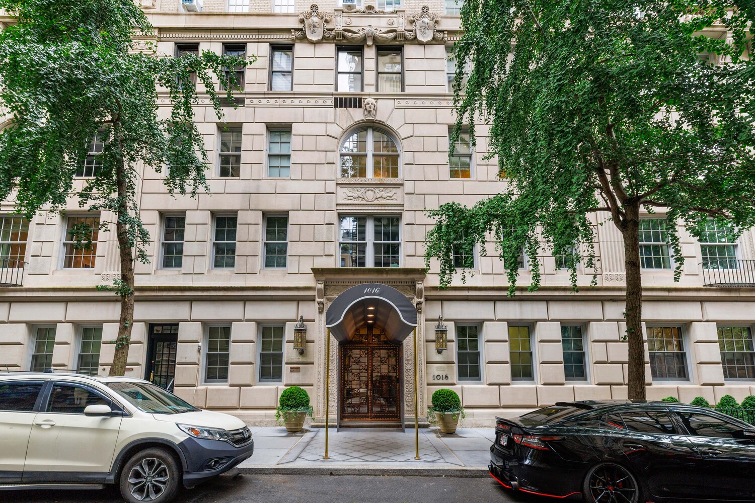 1016 Fifth Avenue 14B Upper East Side New York NY 10028