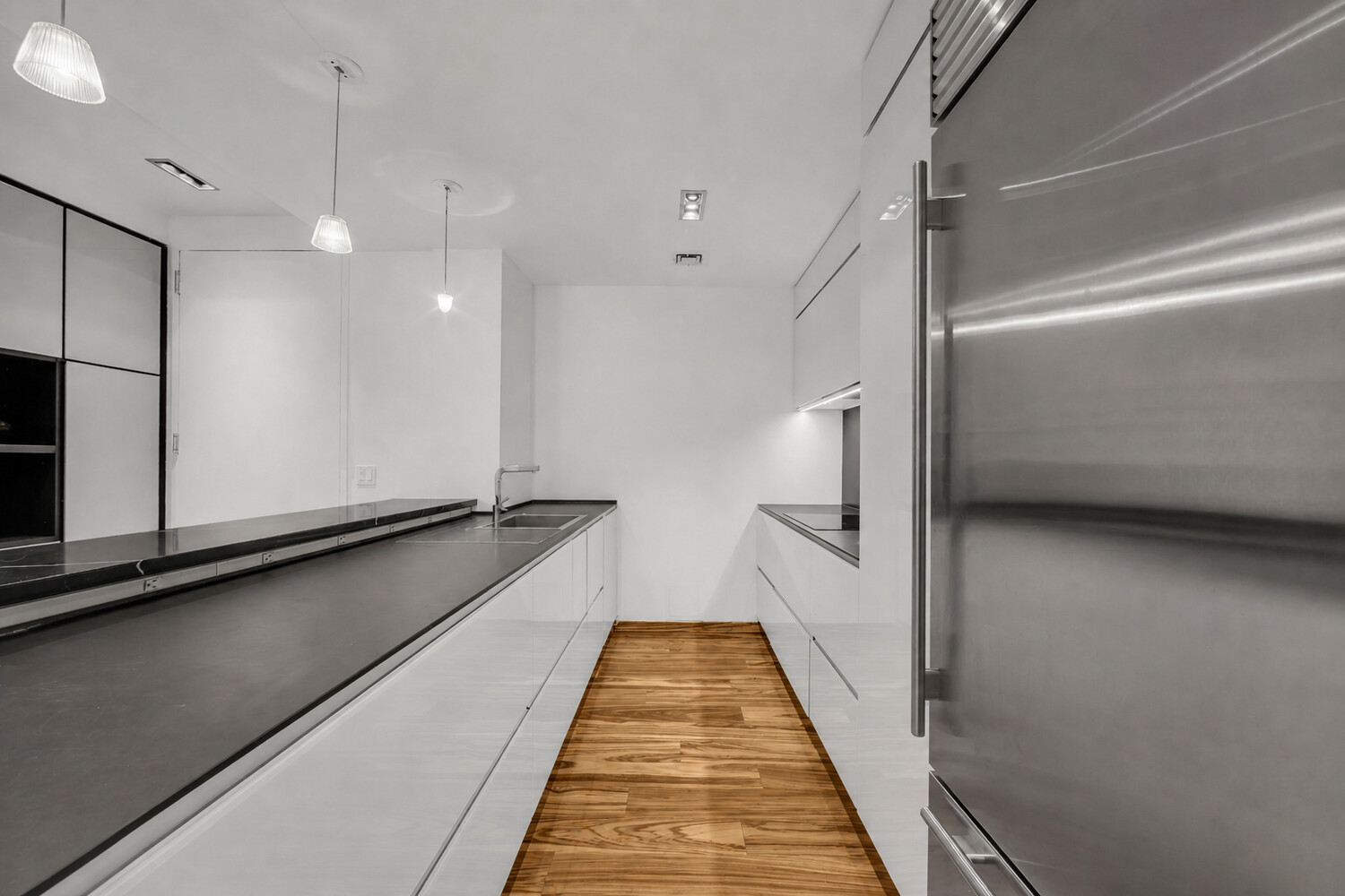 641 Fifth Avenue 38B Midtown East New York NY 10022