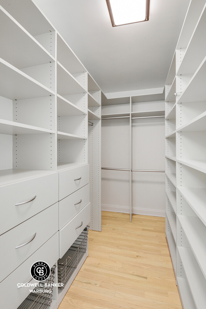 40 East 94th Street 17G Carnegie Hill New York NY 10128