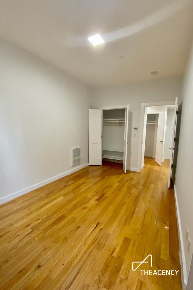 367 Waverly Avenue 2D Clinton Hill Brooklyn NY 11238