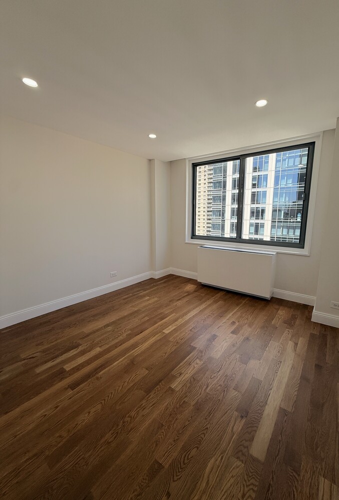 2025 Broadway Lincoln Square New York NY 10023