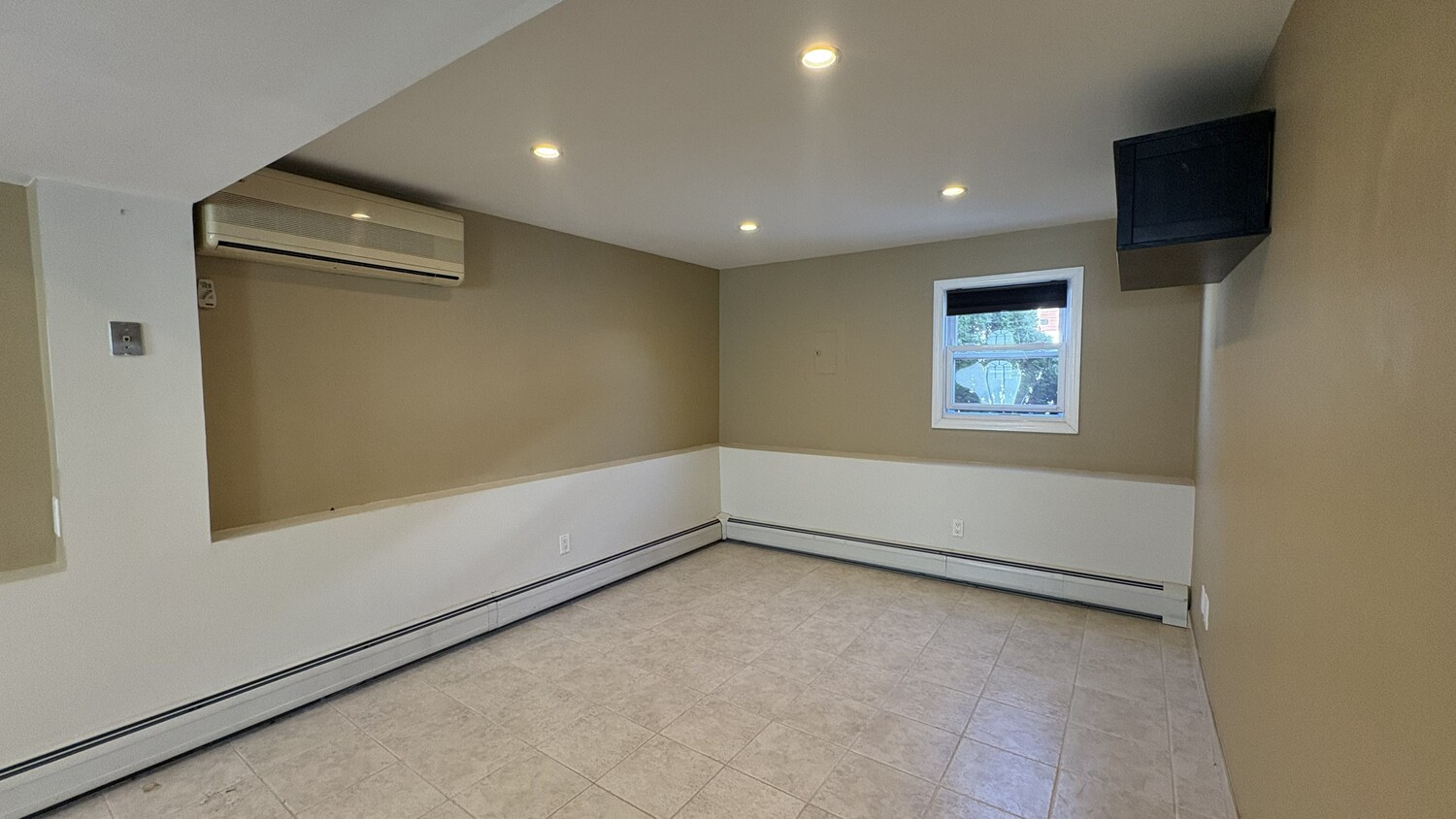 86 Notre Dame Avenue 1 Great Kills Staten Island NY 10308